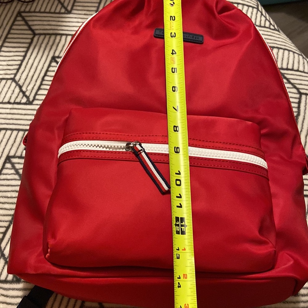 Tommy Hilfiger - Picture 7 of 7